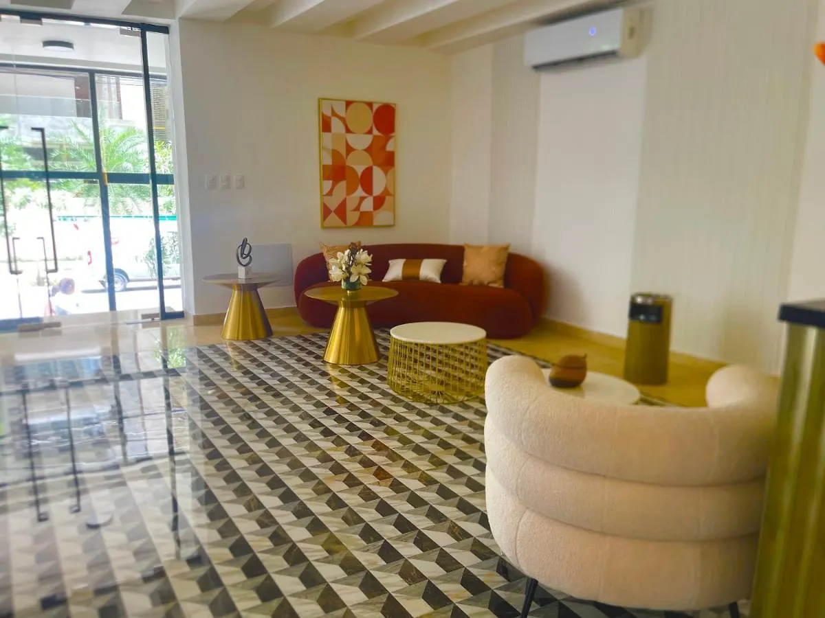 Downtown Luxury Apt Naco: 2Br 2Ba Santo Domingo Apartment